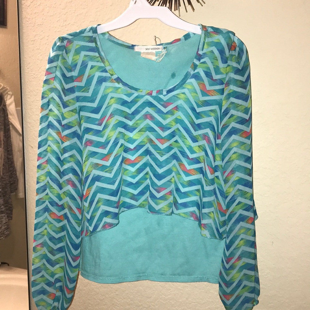 I am selling a girls long sleeve tee